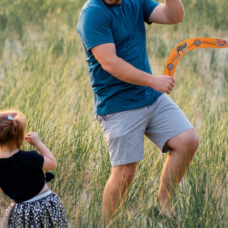 1PCS Wooden Boomerang V- Shaped Maneuver Dart Boomerang Flying Children Toys Outdoor Game Throwing Sports for Children Boys Kids